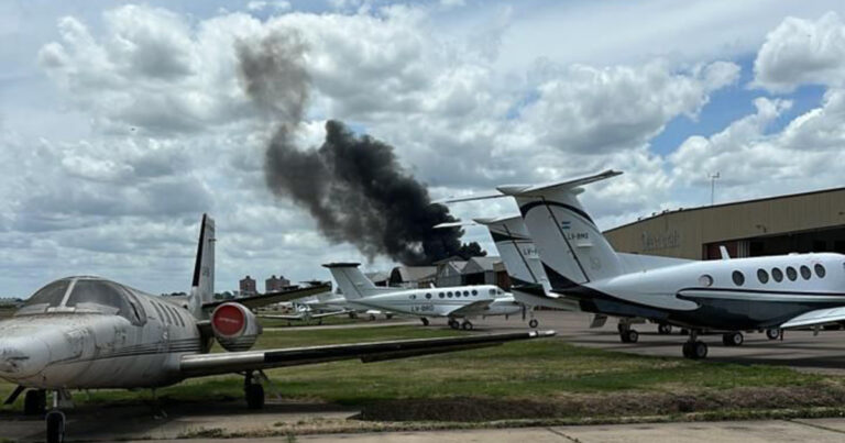 Video: el momento en el que se despistó e incendió el avión a metros del aeropuerto de San Fernando