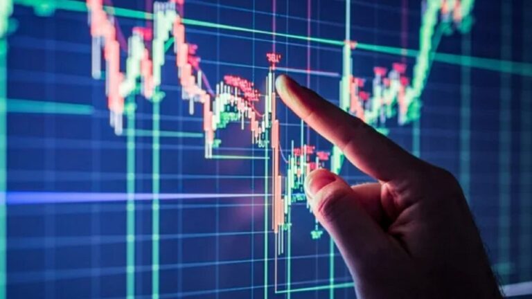 El riesgo país se ubica por debajo de los 600 puntos por primera vez vez desde 2018