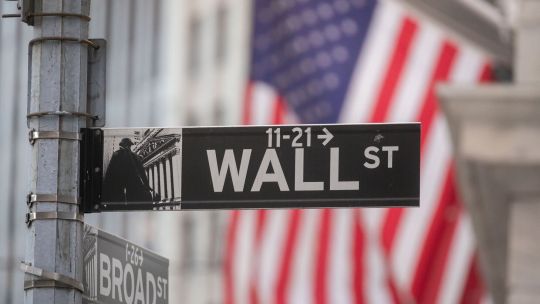 La pérdida de empleos en Wall Street por la IA podría escalar a 200.000