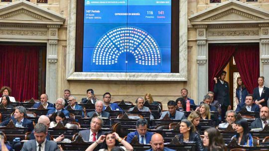 Francos insiste en defender los dos pliegos para la Corte