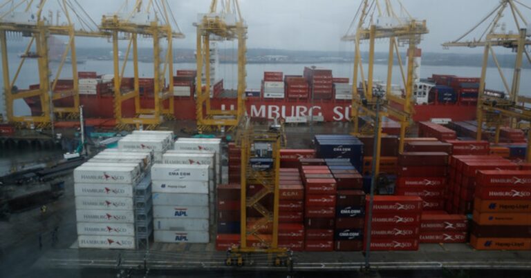 Petro denunció contrato leonino y corrupto en el muelle 13: vinculó a allegados de Iván Duque