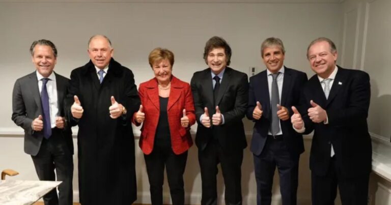 FMI. En vísperas de un nuevo acuerdo enviarían un equipo al país