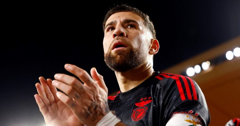 Otamendi titular: Benfica recibe al Barcelona