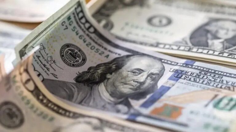 Dólar blue hoy minuto a minuto: a cuánto está este lunes 17 de marzo