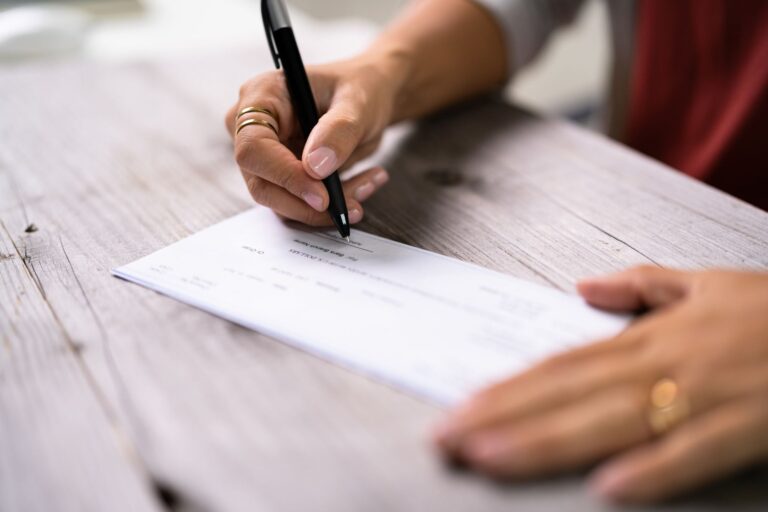 Estados Unidos confirmó el cheque de estímulo de 2025, pero quedan menos de 30 días para reclamar