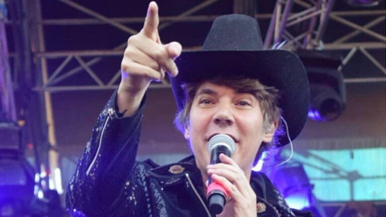 Grave accidente en un recital de Maxi Trusso: se tiró al público y nadie lo agarró