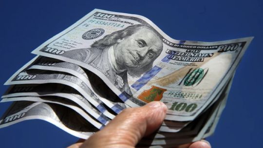 Subió el dólar futuro ante la expectativa de una devaluación tras el acuerdo con el FMI