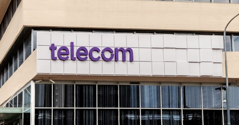 La Justicia deja sin efecto una resolución del Gobierno contra la venta de Telefónica a Telecom