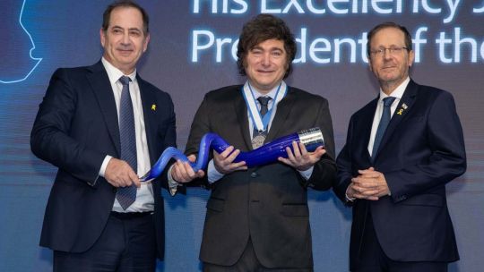 Premio millonario y apoyo a Israel: Milei fue distinguido en Jerusalén con el llamado «Nobel judío»