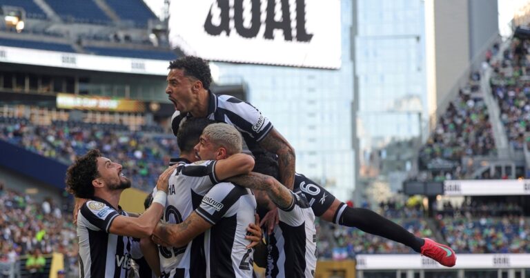 Botafogo juega bien y derrota 2-0 al Seattle Sounders