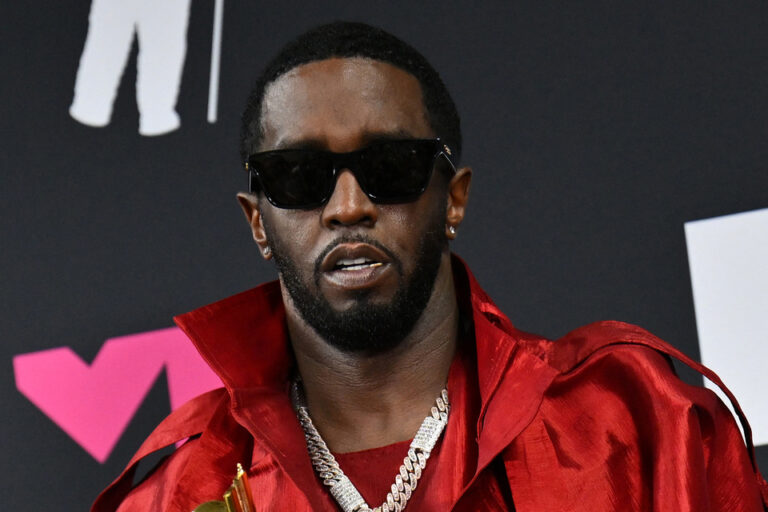 Diddy Combs utilizó «poder, violencia y miedo» para ocultar sus delitos, dice la fiscalía