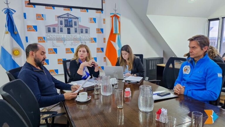 La emergencia administrativa de la OSEF volvió a comisión