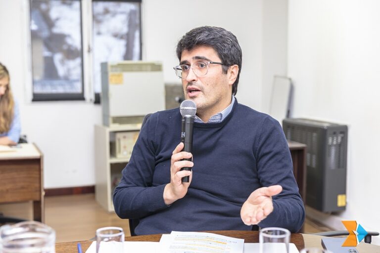 El titular de la AREF expuso ante la Legislatura