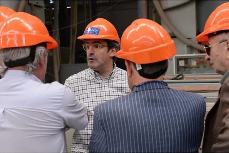 Se multiplican las empresas que no pagan el aguinaldo, lo hacen en cuotas o tarde