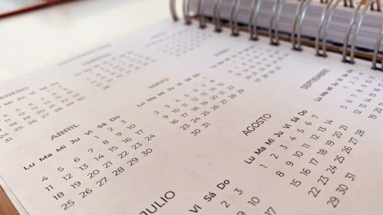 Cuántos feriados tiene julio 2025: habrá fines de semana largos?