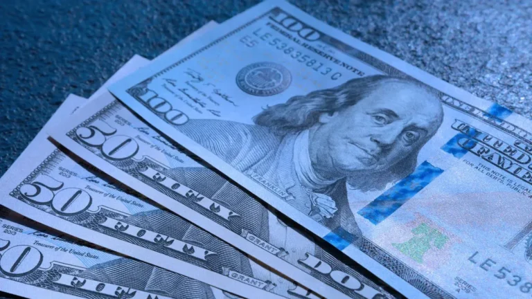 Dólar blue hoy minuto a minuto: a cuánto está este sábado 12 de julio