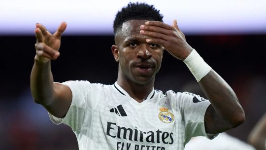 El inédito destino que le presentaría una tentadora oferta al Real Madrid por Vinícius Júnior
