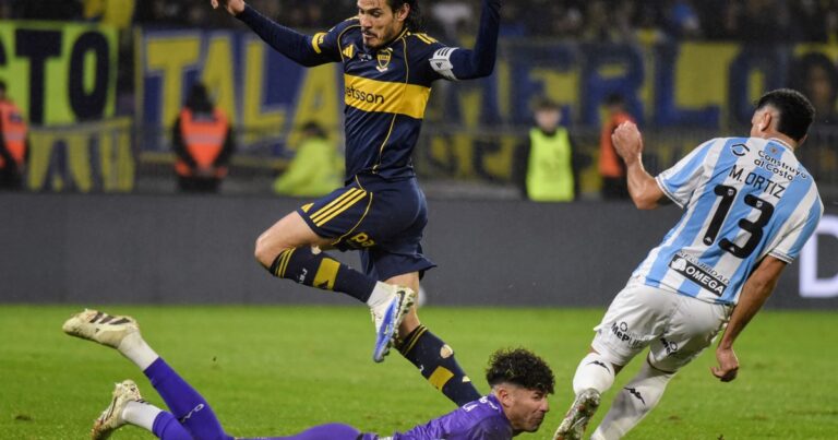 Cavani post eliminación: «Faltan cosas, está clarísimo»