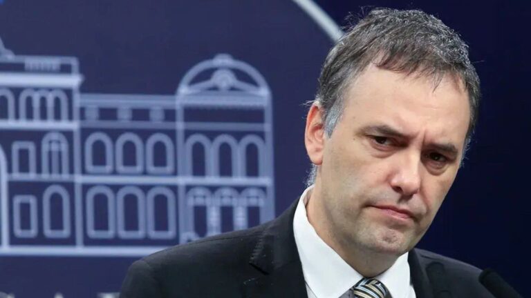 Residencias médicas: el Gobierno llamó a nuevos exámenes para postulantes que hayan obtenido 86 puntos o más