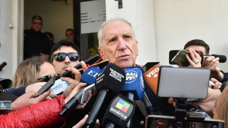 El entorno de «Locomotora» Oliveras fulminó al fisicoculturista que detuvo su cremación