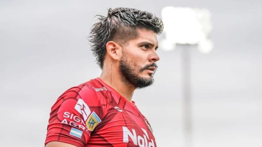 Piden que el arquero de Sarmiento de Junín vaya a juicio oral por amenazas a su ex pareja