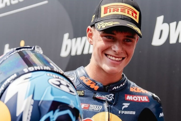 Perrone brilló en Austria y logró su primera pole en Moto3