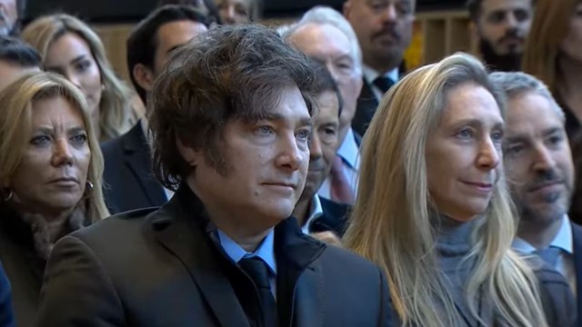 Milei se mostró con su hermana Karina, en medio de la polémica: «Los de enfrente quieren romper todo»