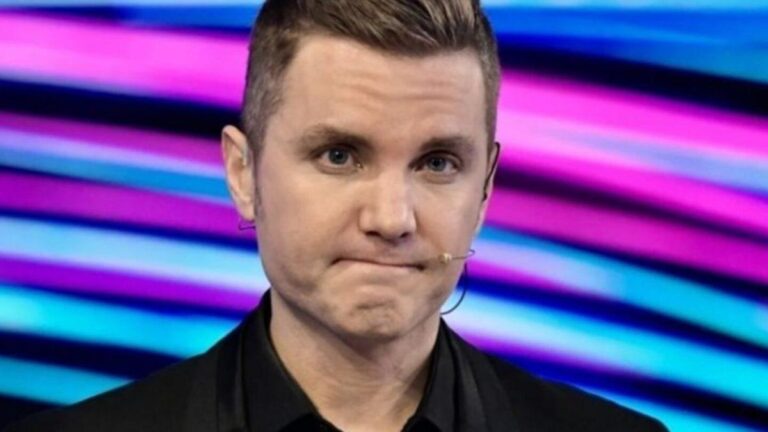 Bomba en la televisión: cuál será el futuro de Santiago del Moro, seguirá en Telefe?