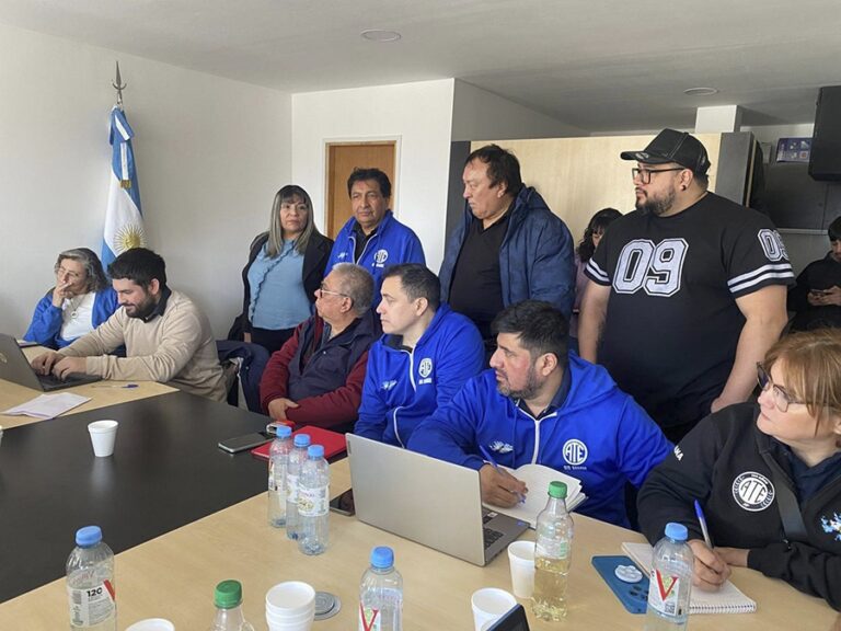 ATE aceptó el ofrecimiento salarial que hizo el Gobierno