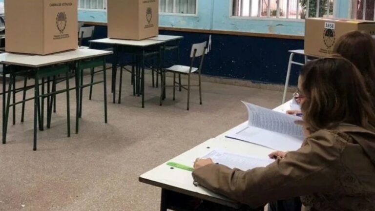 Lo que crece en un régimen político en crisis: la izquierda y la abstención