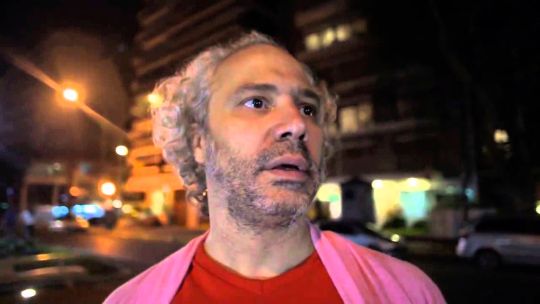 El cineasta ultralibertario Diego Recalde culpó por la derrota a «la Mabel y el Raúl» y en las redes lo ubicaron