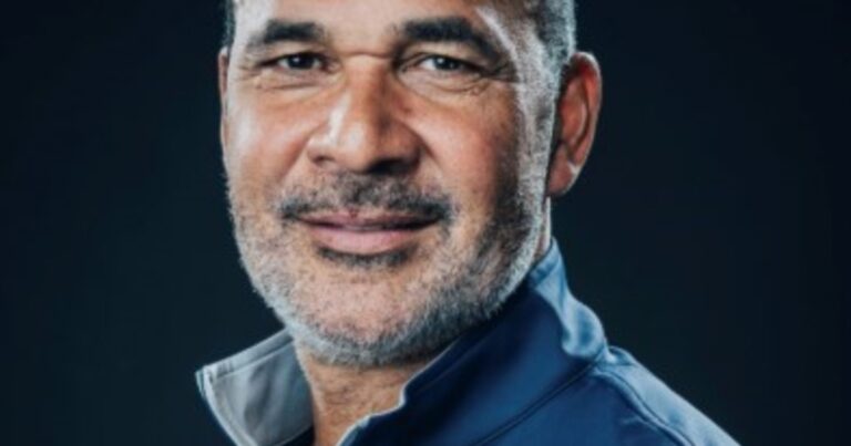 Balón de Oro: la irreconocible figura del fútbol mundial que conducirá la entrega