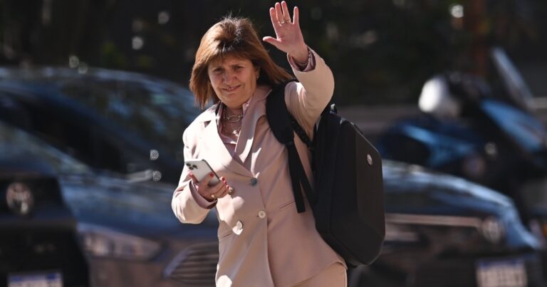 Triple crimen de La Matanza: Bullrich criticó a la Provincia y pidió no tratar el hecho como una cuestión de género