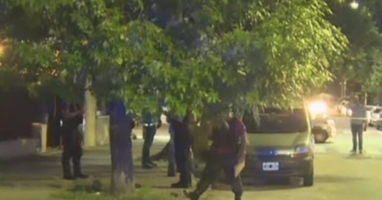 Asesinaron a puñaladas a una mujer en Monte Castro: investigan si fue víctima de un robo