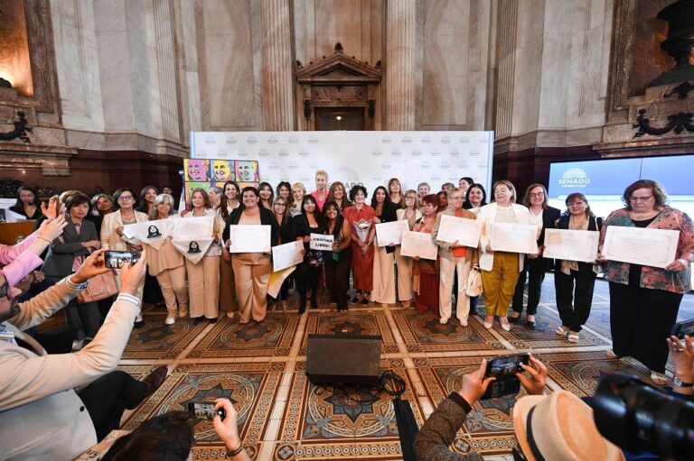 Entrega de distinciones Evita Compañera 2025