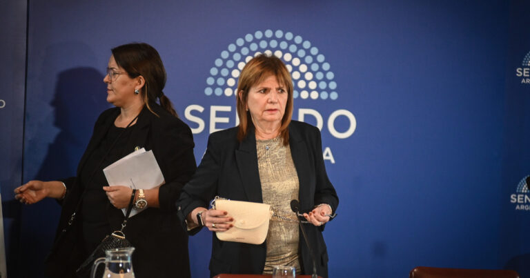 Javier Milei y reforma laboral, EN VIVO: arrancó el debate en el Senado y el kirchnerismo desconoce a Patricia Bullrich al frente a la comisión de Trabajo