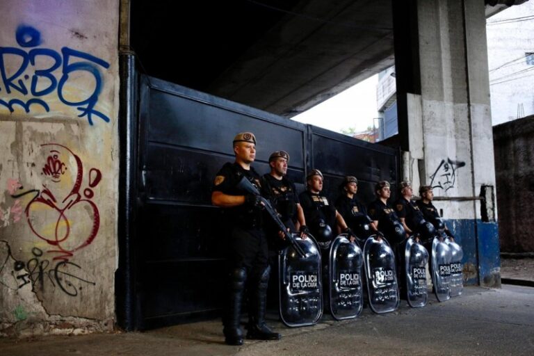 La Ciudad desalojó un predio que ocupaba una cooperativa vinculada a Grabois