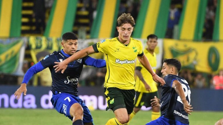 Vélez quedó como líder de la Zona A tras igualar 1-1 con Defensa y Justicia por el Torneo Apertura