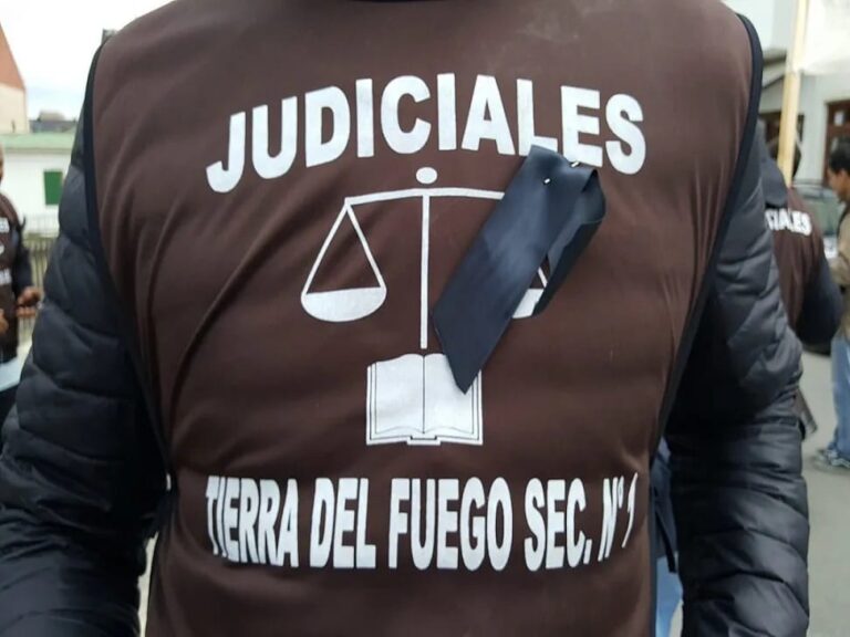 La UEJN pidió garantías salariales y transparencia