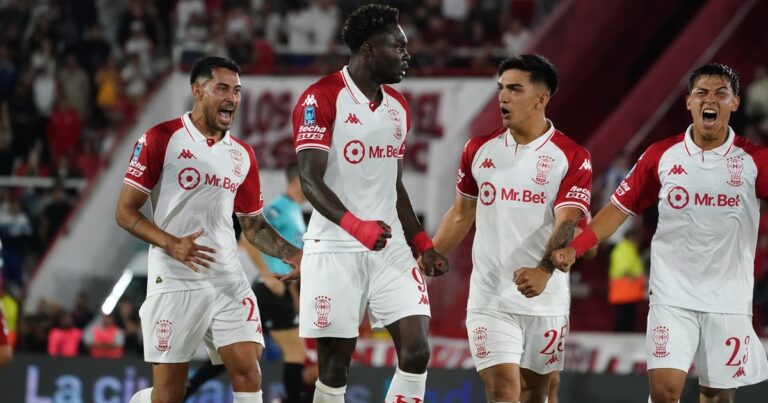 Huracán vs. River Plate, EN VIVO: tras el gol de Driussi, un polémico penal amarga el debut de Chacho Coudet en el Torneo Apertura 2026