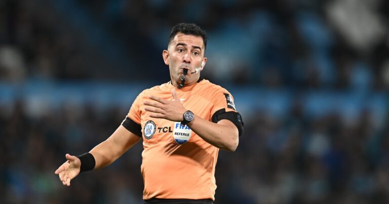 El SADRA pidió sacar a Lobo Medina pero el referí dirige igual Banfield – Tigre